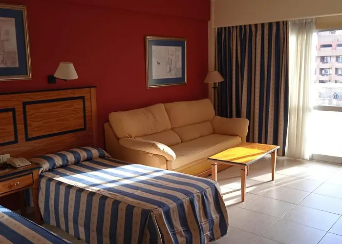 Primera Linea Playa Y Vista Mar Pyr Fuengirola 10 Floor