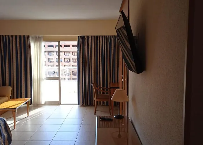 Primera Linea Playa Y Vista Mar Pyr Fuengirola 10 Floor